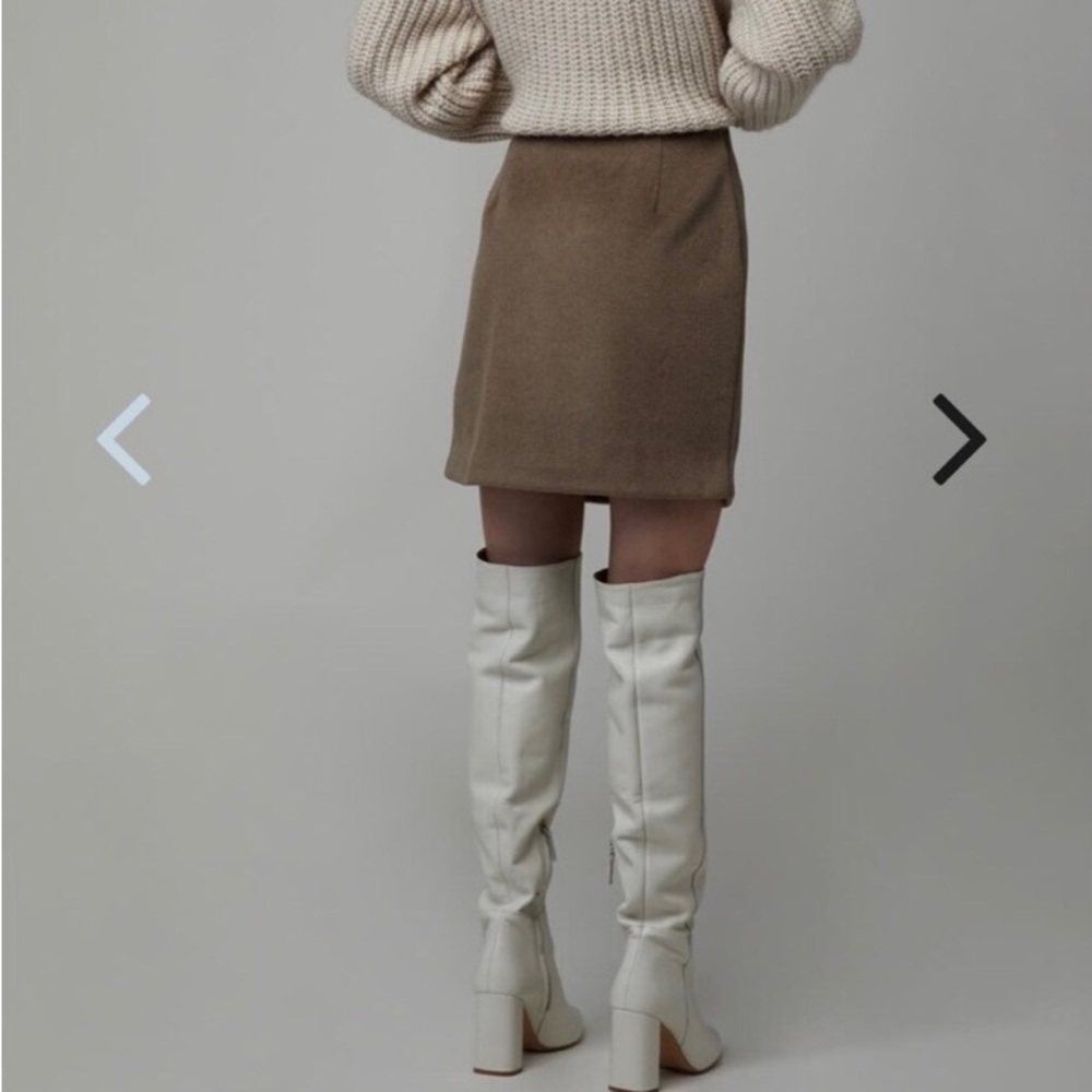 Wool olive green skirt